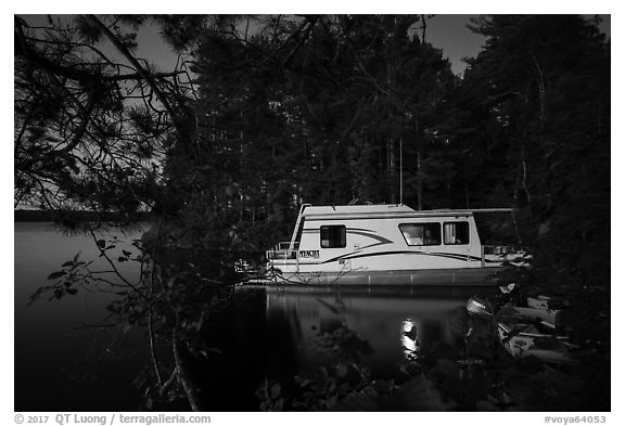 Houseboat at night, Houseboat Island, Sand Point Lake. Voyageurs National Park (black and white)