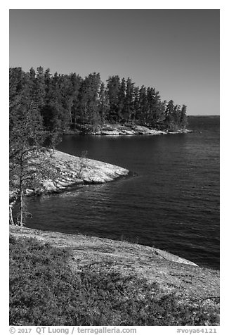 Windmill Rock Cove, Rainy Lake. Voyageurs National Park (black and white)