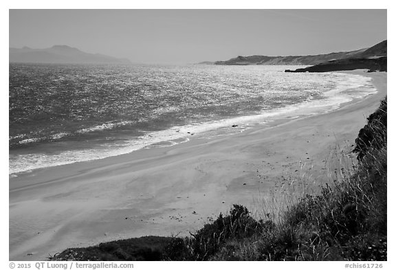 Water Canyon Beach, Santa Cruz Island, and Skunk Point, Santa Rosa Island. Channel Islands National Park (black and white)