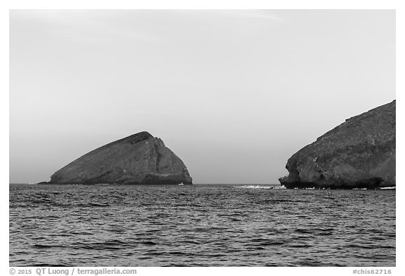 Sutil Island and Santa Barbara Island at sunrise. Channel Islands National Park (black and white)
