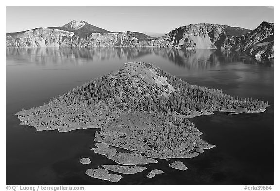 Wizard Island, afternoon. Crater Lake National Park (black and white)