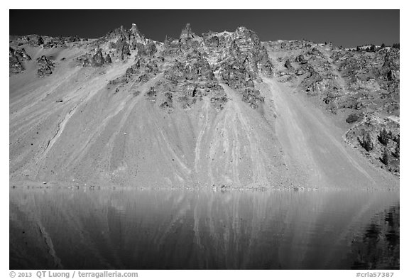 Dykes and slope. Crater Lake National Park (black and white)