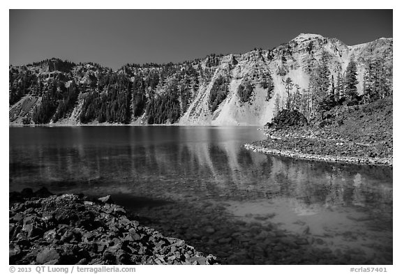 Emerald waters in Fumarole Bay, Wizard Island. Crater Lake National Park (black and white)