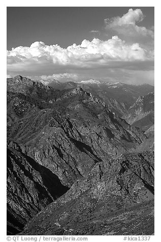 Kings Canyon viewed from  West, late afternoon. Kings Canyon National Park, California, USA.