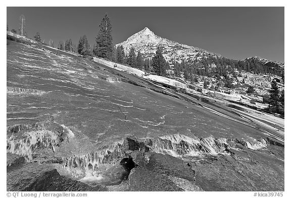 Creek flowing over granite slab, Le Conte Canyon. Kings Canyon National Park (black and white)