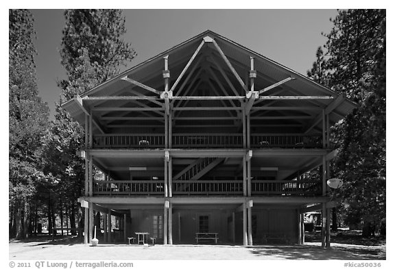 Cedar Grove Lodge. Kings Canyon National Park (black and white)