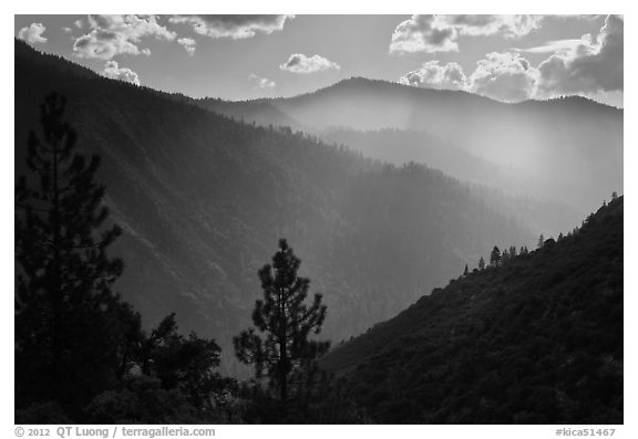 Ridges of South Forks of the Kings River canyon. Kings Canyon National Park (black and white)
