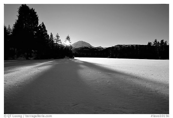 Frozen Manzanita Lake, winter sunrise. Lassen Volcanic National Park, California, USA.