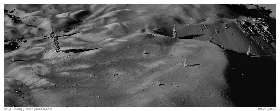 Painted dunes. Lassen Volcanic National Park (black and white)
