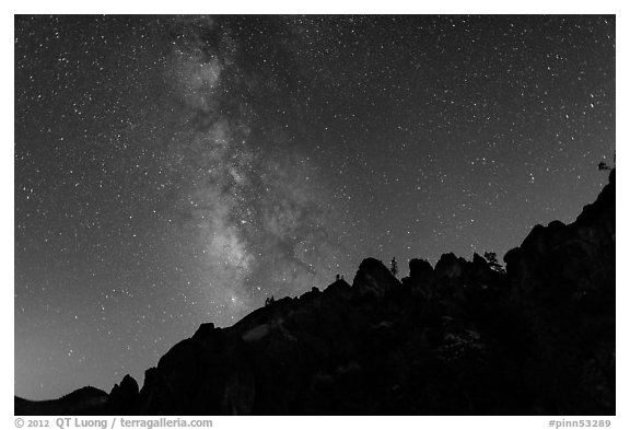 Rocky ridge and star-filled sky with Milky Way. Pinnacles National Park, California, USA.