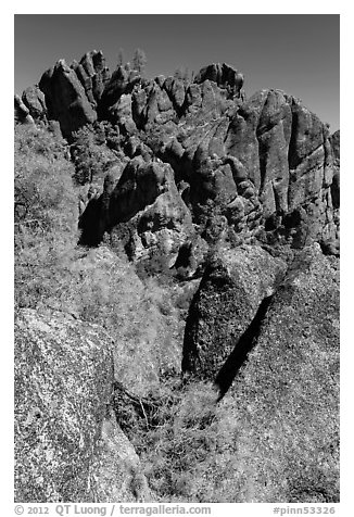 Breccia crag, High Peaks. Pinnacles National Park, California, USA.