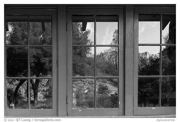 Condor Gulch pinnacles, Bear Gulch nature center window reflexion. Pinnacles National Park, California, USA.