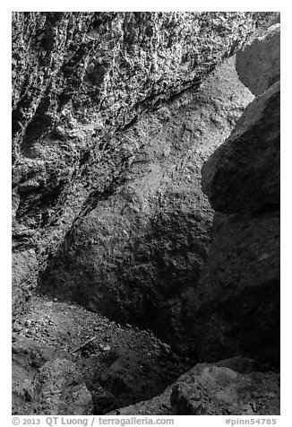 Rocks, Balconies Cave. Pinnacles National Park, California, USA.