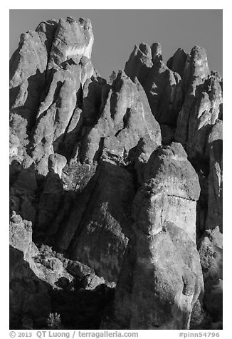 High Peaks towers, late afternoon. Pinnacles National Park (black and white)
