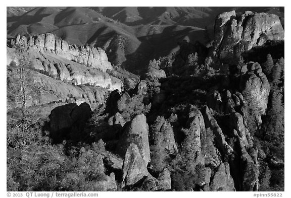 Balconies and Square Block rock, early morning. Pinnacles National Park (black and white)