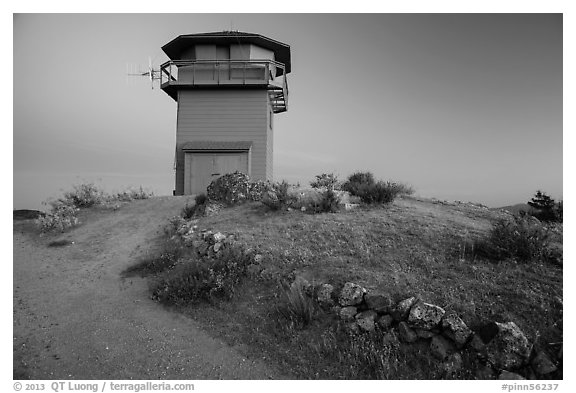 Lookout on North Chalone Peak at dusk. Pinnacles National Park (black and white)