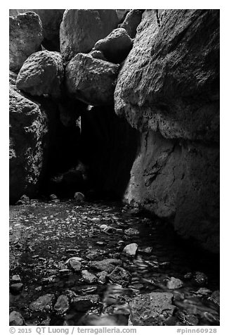 Stream and boulders, Bear Gulch Lower Cave. Pinnacles National Park (black and white)