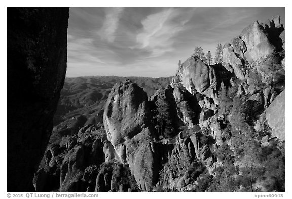 Top of High Peaks. Pinnacles National Park (black and white)