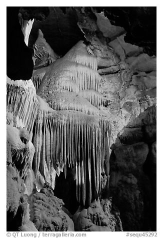 Stalactites and curtains, Crystal Cave. Sequoia National Park, California, USA.