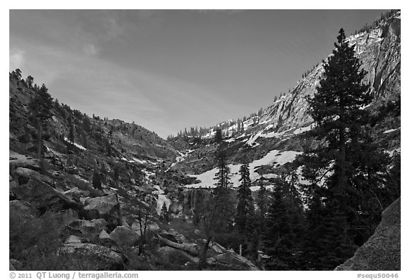 Alpine cirque, Marble Fork of the Kaweah River. Sequoia National Park, California, USA.
