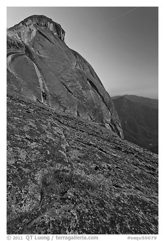 Granite slabs and dome of Moro Rock at sunset. Sequoia National Park, California, USA.