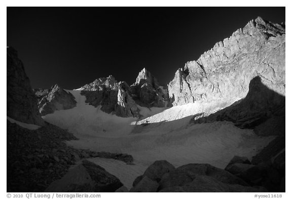 Glacier at the base of Matterhorn Peak. Yosemite National Park (black and white)