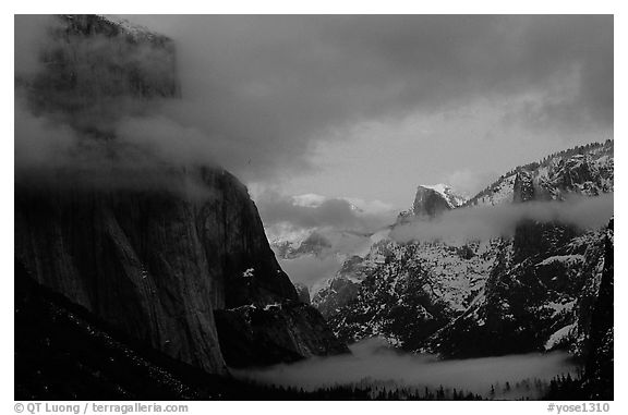Yosemite Valley with fog, winter sunset. Yosemite National Park (black and white)