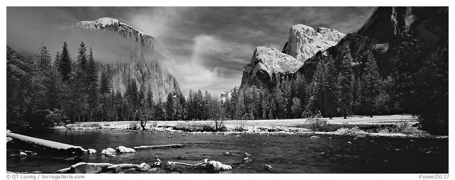Yosemite Valley in winter. Yosemite National Park (black and white)