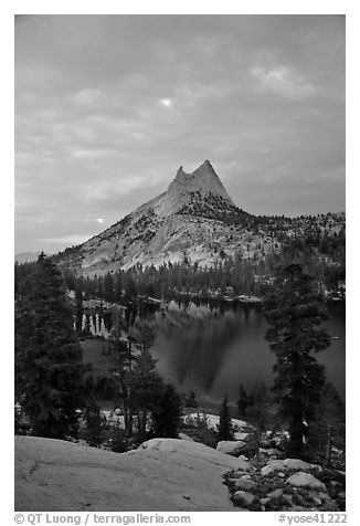 Cathedral Peak and upper Lake at sunset. Yosemite National Park, California, USA.