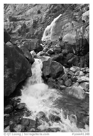 Wapama Falls, Hetch Hetchy. Yosemite National Park (black and white)