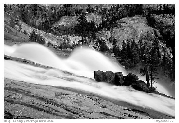 Waterwheels at dusk, Waterwheel falls. Yosemite National Park, California, USA.