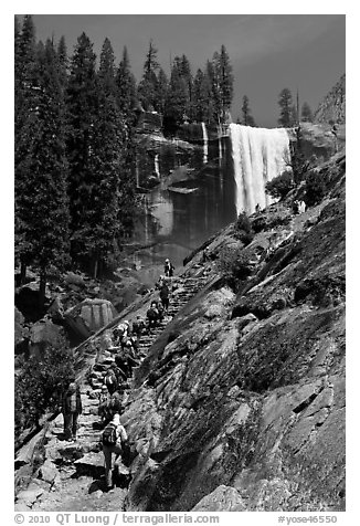 Crowded Mist Trail and Vernal fall. Yosemite National Park (black and white)