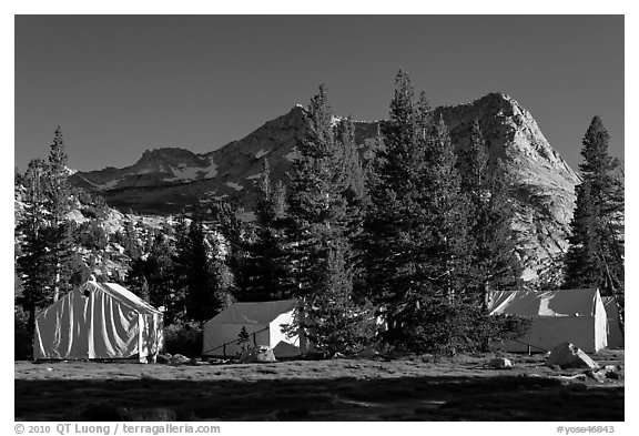 Sierra High Camp and Vogelsang peak. Yosemite National Park, California, USA.