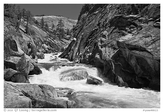 Gorge, Upper Merced River Canyon. Yosemite National Park (black and white)