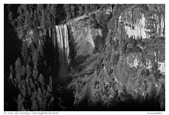 Vernal Fall from above, late afternoon. Yosemite National Park (black and white)