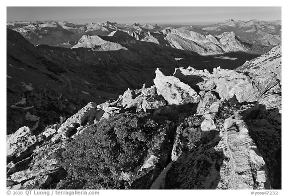 View over northern Yosemite, early morning. Yosemite National Park, California, USA.