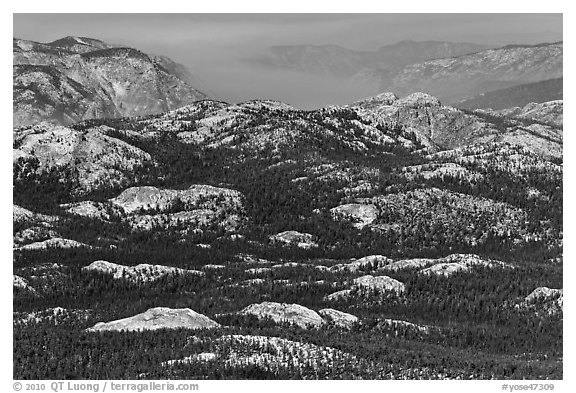 Distant view of the Grand Canyon of the Tuolumne. Yosemite National Park, California, USA.