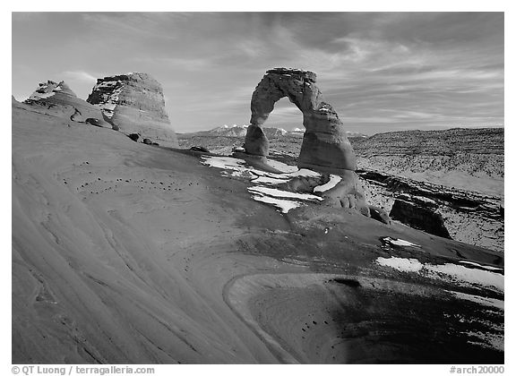 Delicate Arch, winter sunset. Arches National Park (black and white)
