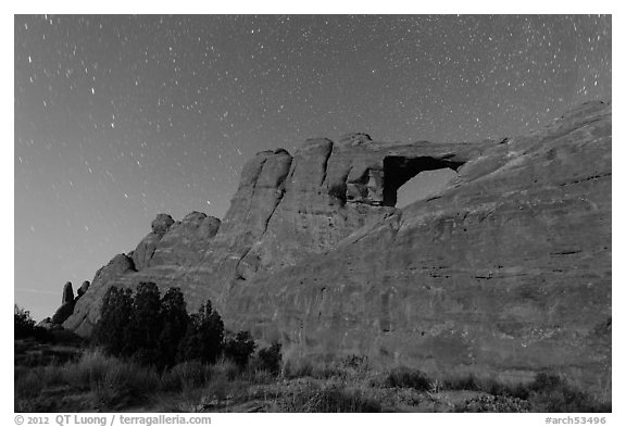 Moonlit Skyline Arch. Arches National Park, Utah, USA.