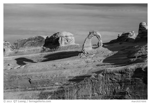 Delicate Arch and Frame Arch, early morning. Arches National Park (black and white)