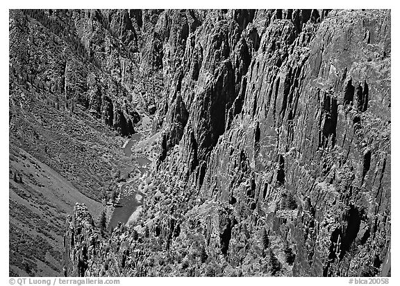 Rock spires and Gunisson River from above. Black Canyon of the Gunnison National Park, Colorado, USA.