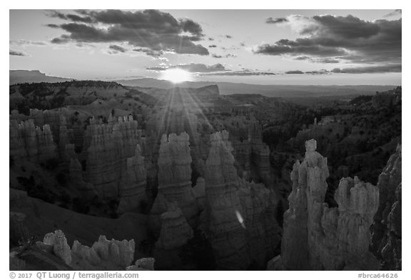 Sunrise, Fairyland Point. Bryce Canyon National Park (black and white)