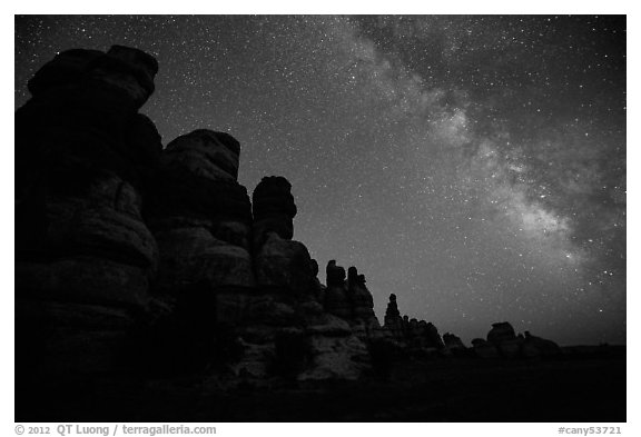 Dollhouse towers and Milky Way, Maze District. Canyonlands National Park, Utah, USA.