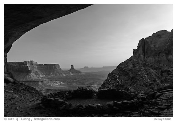 False Kiva ruin at sunset. Canyonlands National Park (black and white)