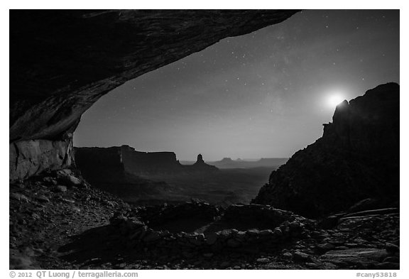 False Kiva, moon, and stars. Canyonlands National Park, Utah, USA.