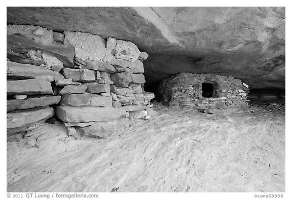 Ancient granary on Aztec Butte. Canyonlands National Park, Utah, USA.