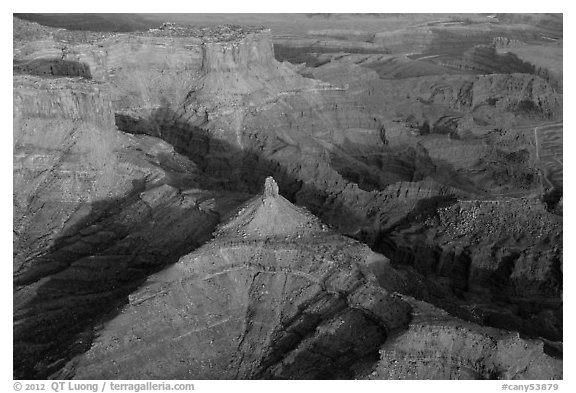 Aerial view of buttes and Dead Horse Point. Canyonlands National Park, Utah, USA.