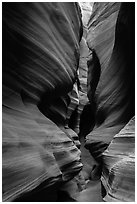 Narrows, High Spur slot canyon, Orange Cliffs Unit, Glen Canyon National Recreation Area, Utah. USA (black and white)