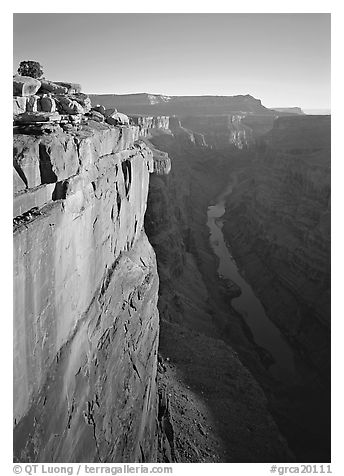 Cliff and Colorado River from Toroweap, sunrise. Grand Canyon National Park, Arizona, USA.