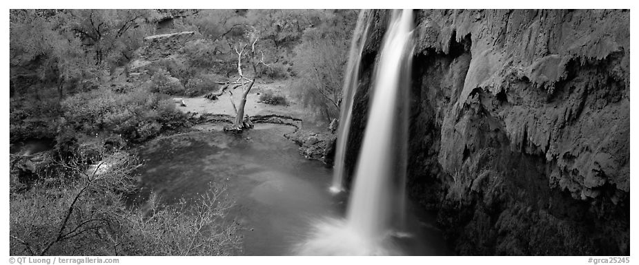 Havasu Fall and turquoise pool. Grand Canyon National Park (black and white)